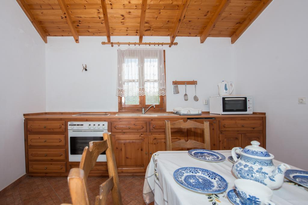 Villa Zeus Sými Esterno foto